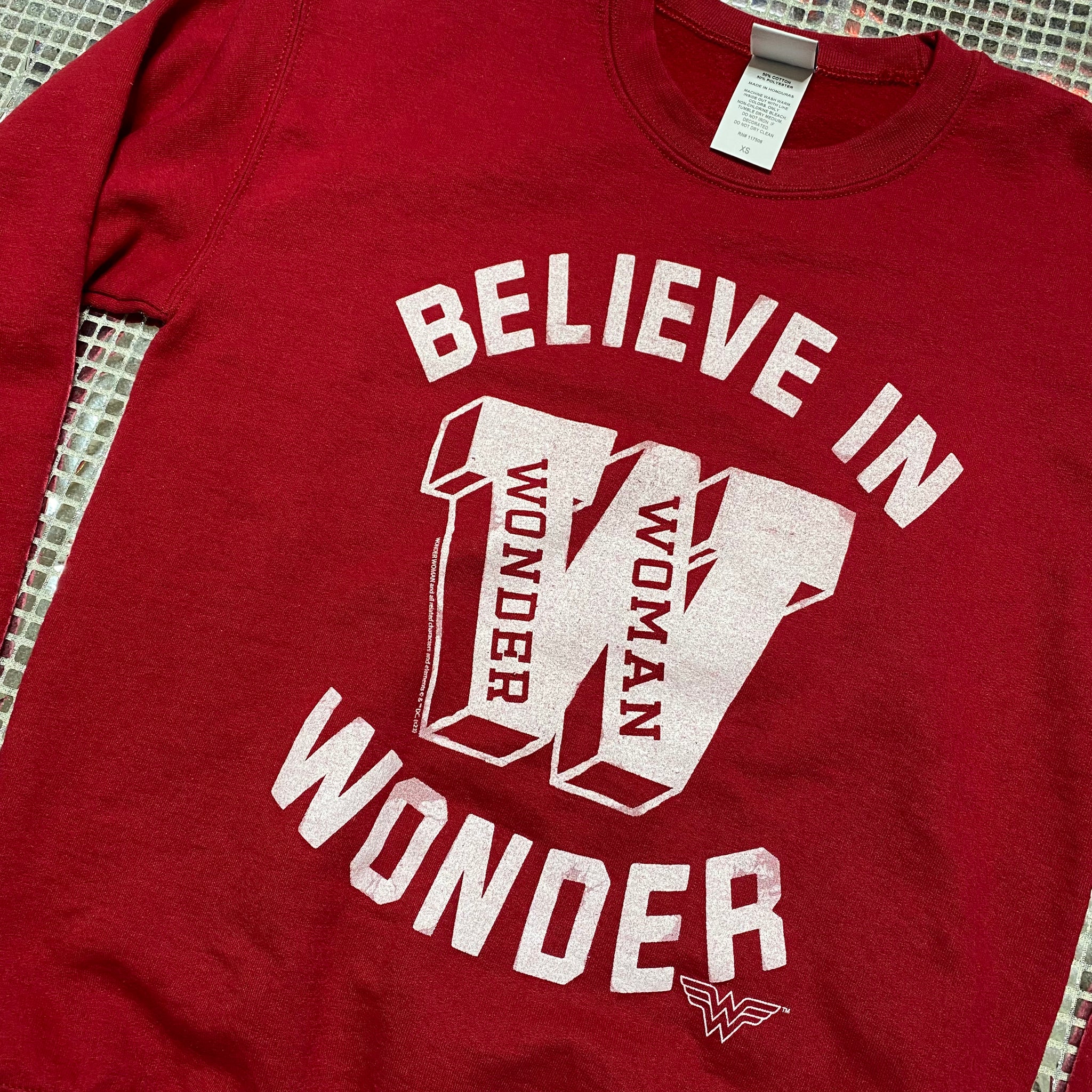 "We Believe in Wonder" Wonder Woman Crewneck Sweatshirt