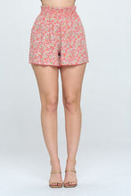 Load image into Gallery viewer, Smock Waisted Flare Short Pants
